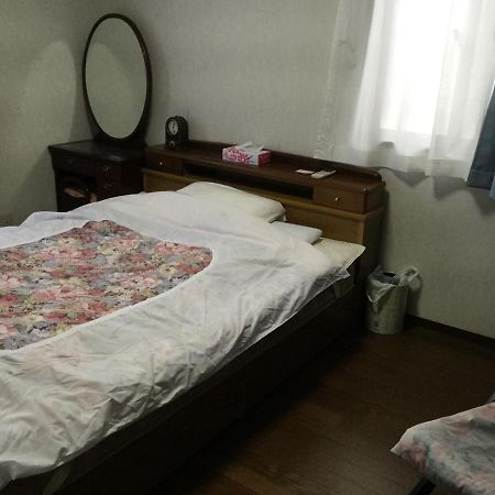 Guesthouse Cosmo Tokushima Luaran gambar