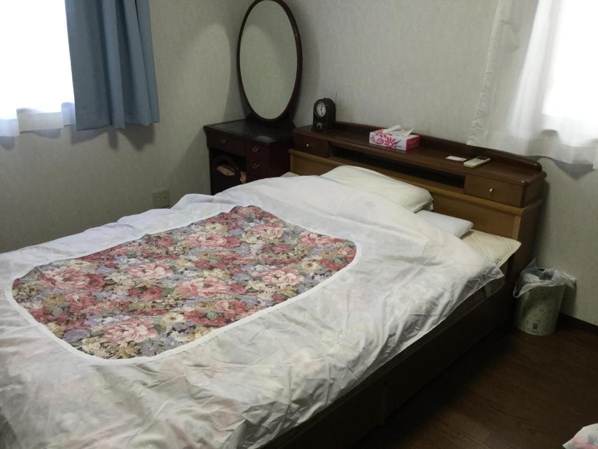 Guesthouse Cosmo Tokushima Luaran gambar